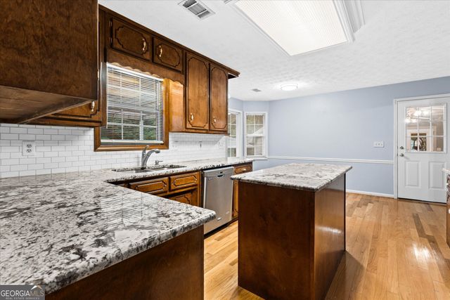 842 Twin Oaks Drive, Monroe, GA 30655