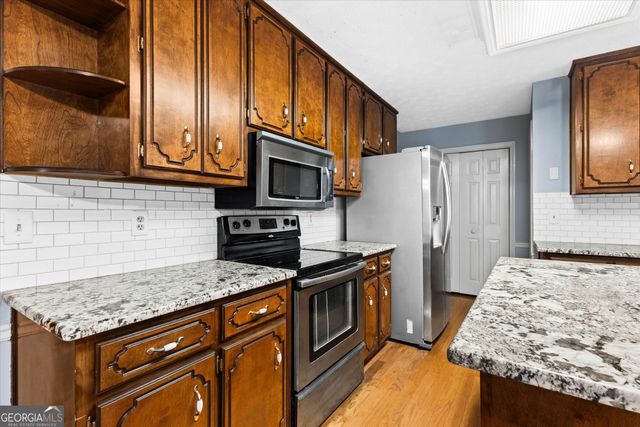 842 Twin Oaks Drive, Monroe, GA 30655