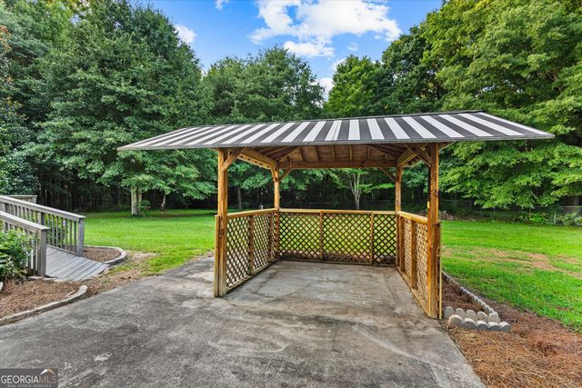 842 Twin Oaks Drive, Monroe, GA 30655