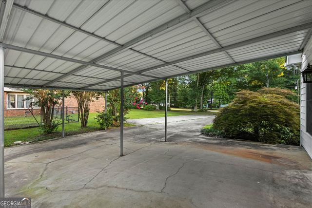 842 Twin Oaks Drive, Monroe, GA 30655