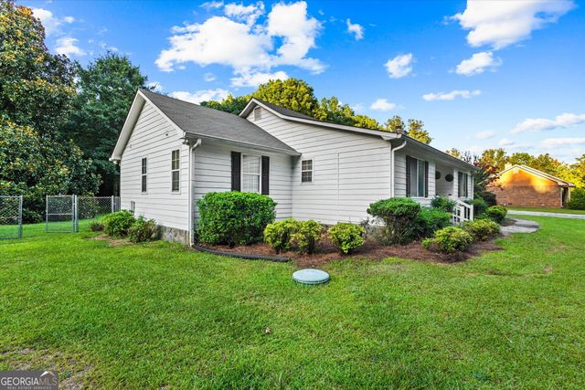 842 Twin Oaks Drive, Monroe, GA 30655