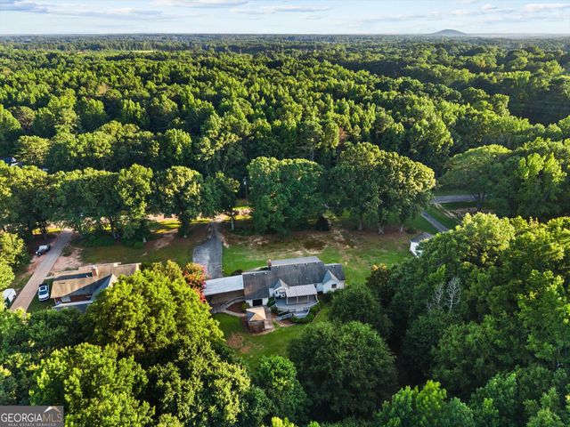 842 Twin Oaks Drive, Monroe, GA 30655