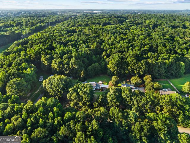 842 Twin Oaks Drive, Monroe, GA 30655
