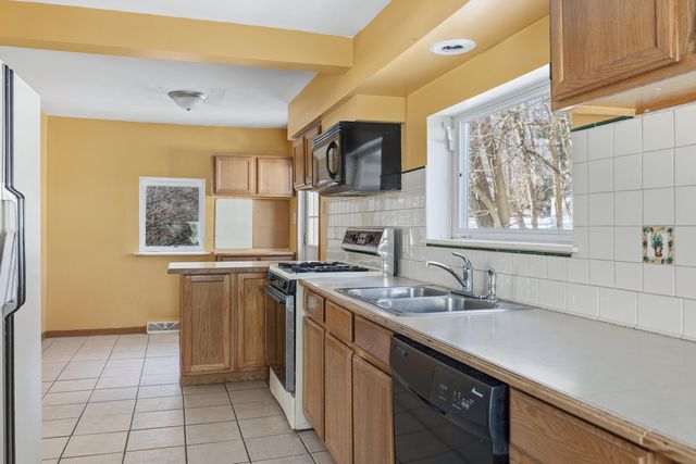 512 Hill Street, La Porte, IN 46350