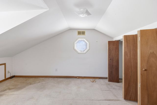 512 Hill Street, La Porte, IN 46350