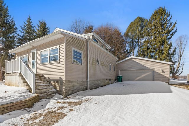 512 Hill Street, La Porte, IN 46350