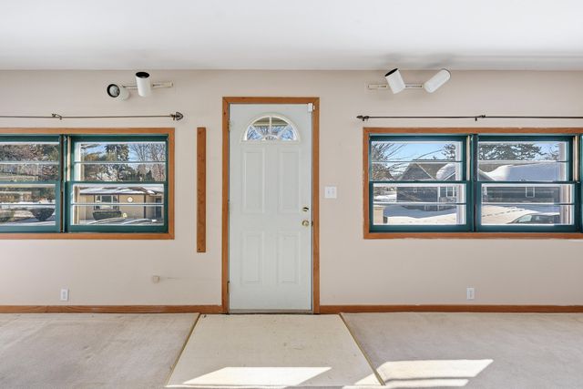 512 Hill Street, La Porte, IN 46350