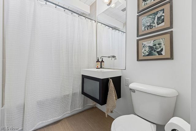 6480 Frederick Avenue NE, Alliance, OH 44601