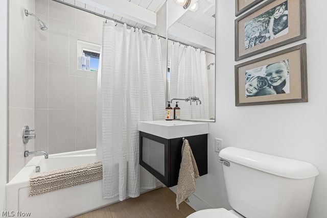 6480 Frederick Avenue NE, Alliance, OH 44601