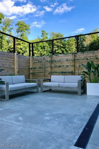 6480 Frederick Avenue NE, Alliance, OH 44601