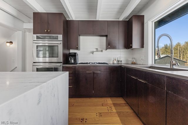 6480 Frederick Avenue NE, Alliance, OH 44601