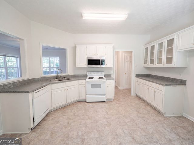170 Rosewood Circle, Covington, GA 30016