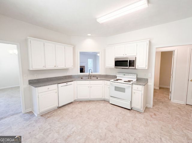 170 Rosewood Circle, Covington, GA 30016