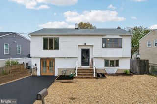 3138 OCEANIC DR, Toms River, NJ 08753