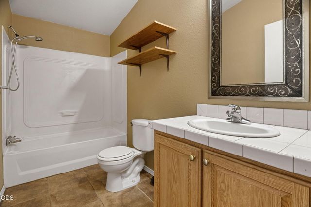 148740 Ahern Drive, La Pine, OR 97739