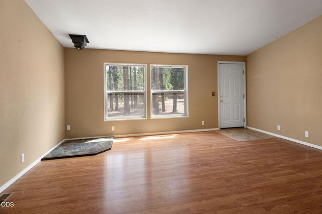 148740 Ahern Drive, La Pine, OR 97739
