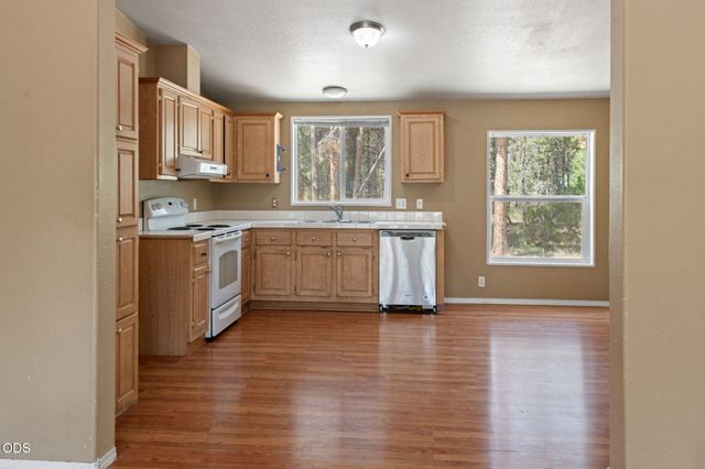 148740 Ahern Drive, La Pine, OR 97739