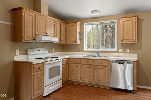 148740 Ahern Drive, La Pine, OR 97739