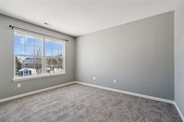 7730 Burr Ridge Drive NE, Cedar Rapids, IA 52402