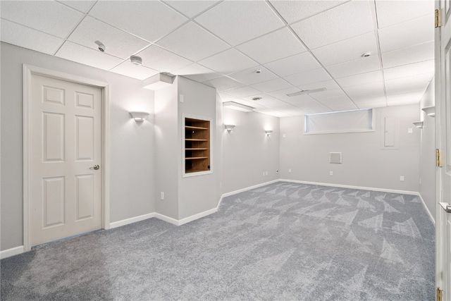 7730 Burr Ridge Drive NE, Cedar Rapids, IA 52402