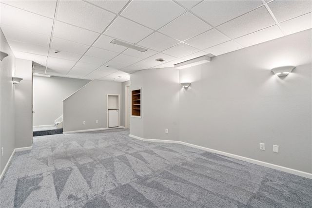 7730 Burr Ridge Drive NE, Cedar Rapids, IA 52402