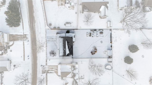 7730 Burr Ridge Drive NE, Cedar Rapids, IA 52402