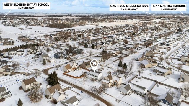 7730 Burr Ridge Drive NE, Cedar Rapids, IA 52402