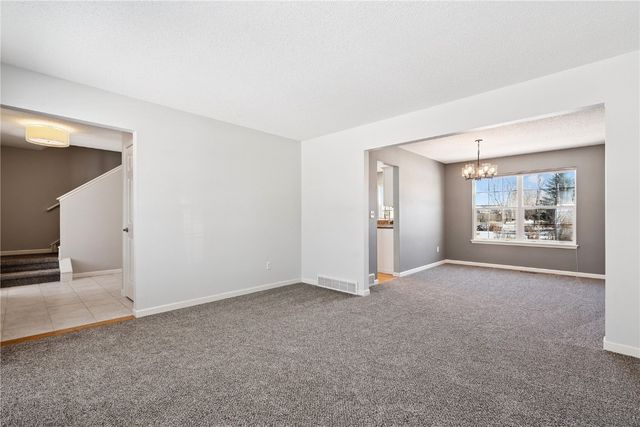 7730 Burr Ridge Drive NE, Cedar Rapids, IA 52402