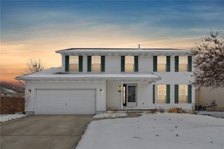 7730 Burr Ridge Drive NE, Cedar Rapids, IA 52402