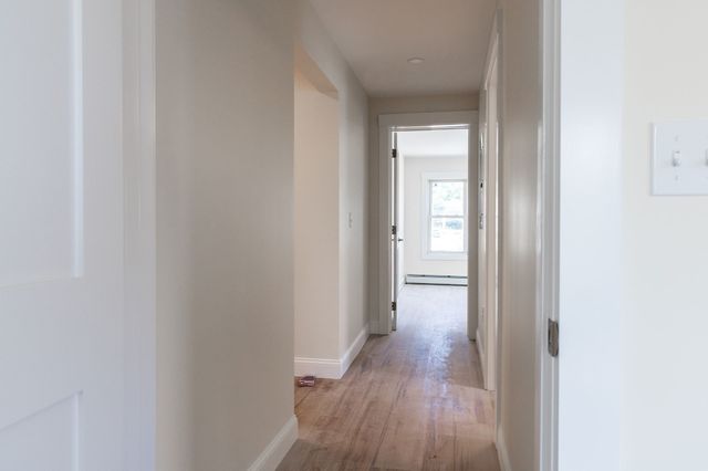 71 Friend St 2nd, Gloucester, MA 01930