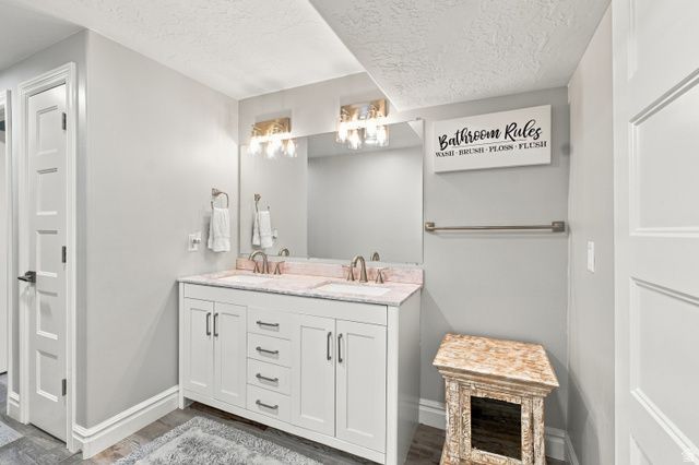 4153 W MADINGLEY CIR, Herriman, UT 84096