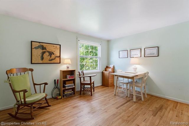 5600 Woodwind Drive, Bloomfield Hills, MI 48301