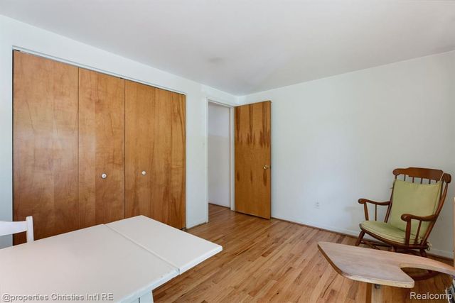 5600 Woodwind Drive, Bloomfield Hills, MI 48301