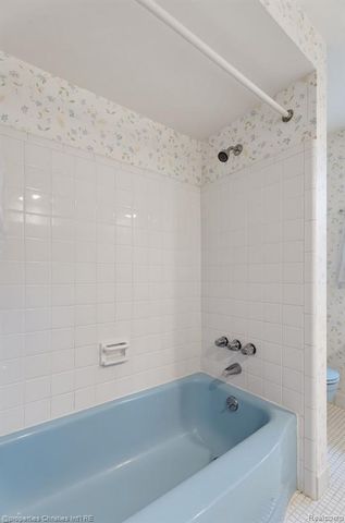 5600 Woodwind Drive, Bloomfield Hills, MI 48301