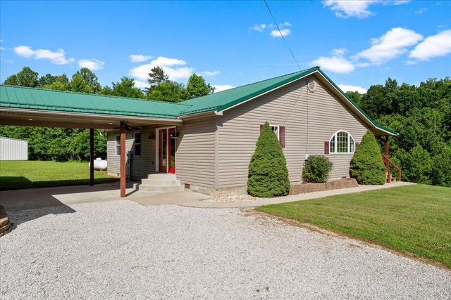 3449 Barkers Branch Road, Stanton, KY 40380
