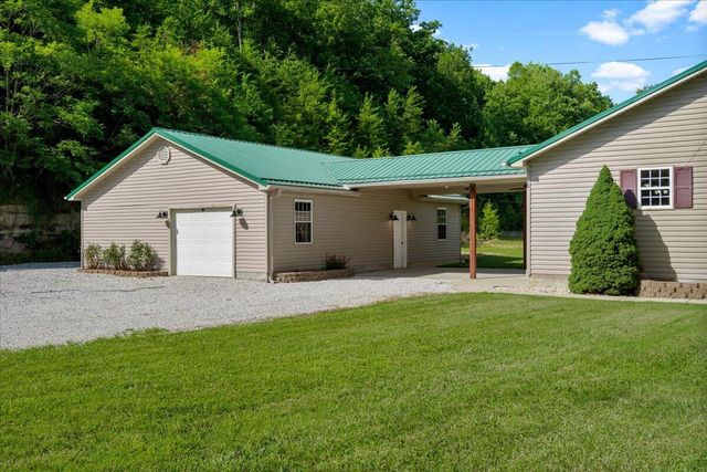 3449 Barkers Branch Road, Stanton, KY 40380