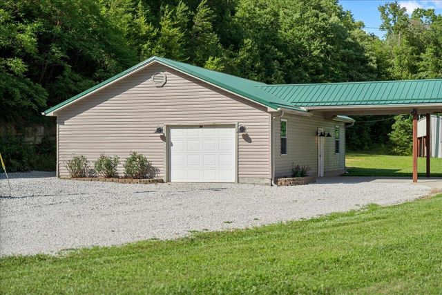 3449 Barkers Branch Road, Stanton, KY 40380