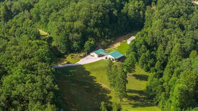 3449 Barkers Branch Road, Stanton, KY 40380