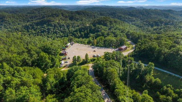 3449 Barkers Branch Road, Stanton, KY 40380
