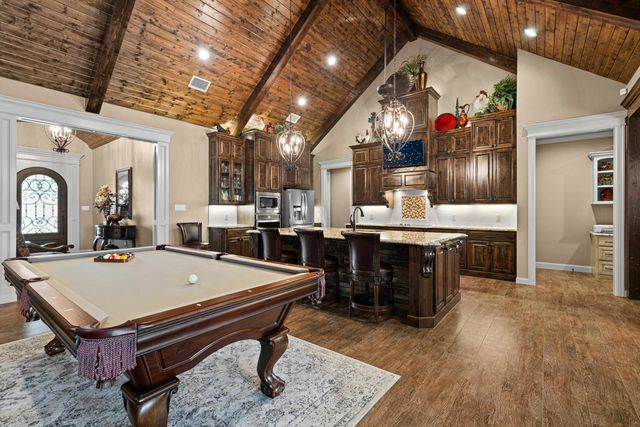 102 NATHAN, Chandler, TX 75758