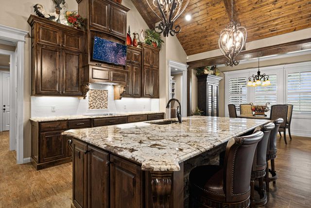 102 NATHAN, Chandler, TX 75758