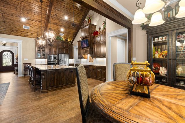 102 NATHAN, Chandler, TX 75758