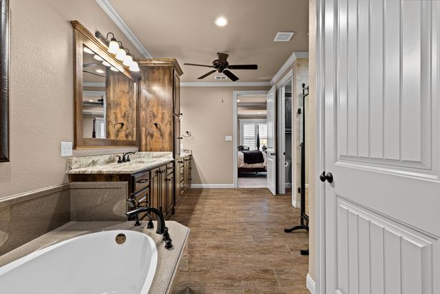 102 NATHAN, Chandler, TX 75758