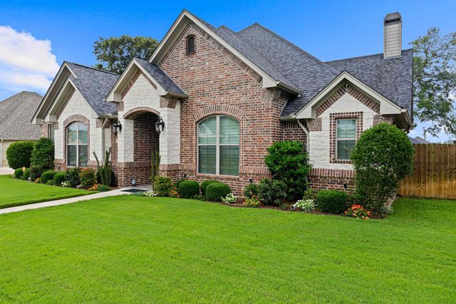 102 NATHAN, Chandler, TX 75758
