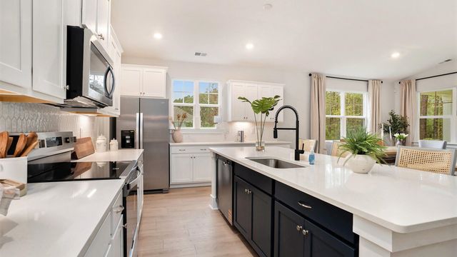 140 Keithland Dr., Conway, SC 29526