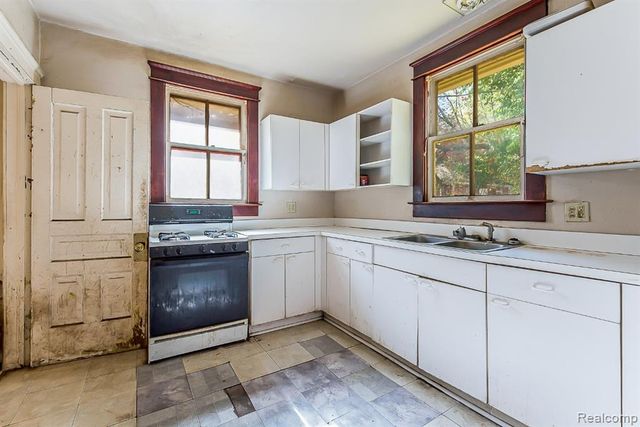 423 N Hamilton Street, Ypsilanti, MI 48197