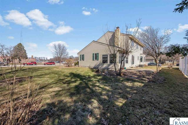 1805 Marie Lane, North Mankato, MN 56003