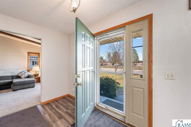 1805 Marie Lane, North Mankato, MN 56003