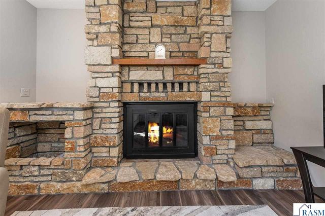 1805 Marie Lane, North Mankato, MN 56003