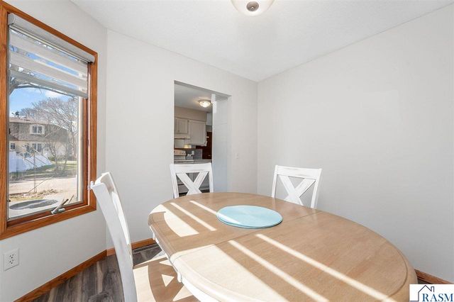 1805 Marie Lane, North Mankato, MN 56003